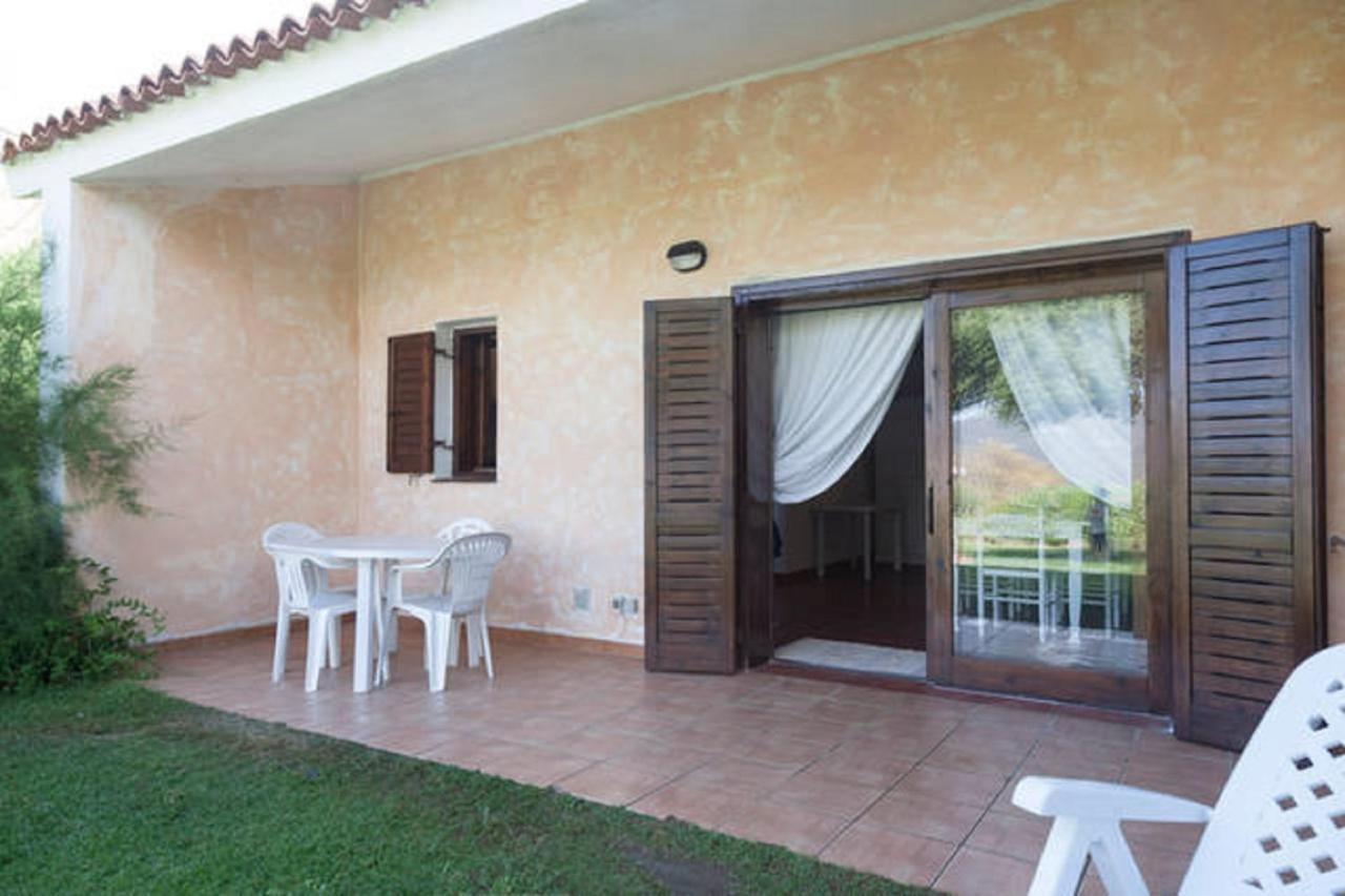 Residenza Costasmeraldina Porto Rotondo Exterior photo